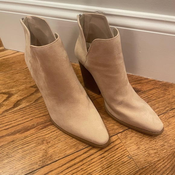 Women's Suede Tan Ankle Boots 10 - Picture 2 of 5